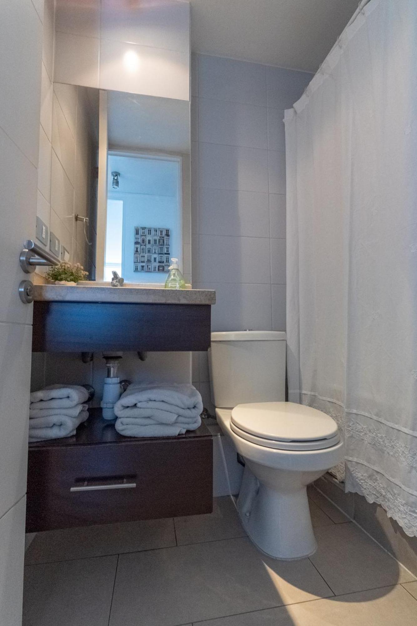 סנטיאגו Kennedy Apartments Los Militares מראה חיצוני תמונה